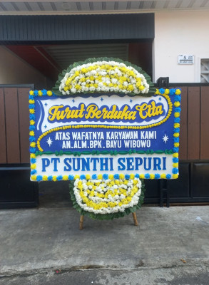 Papan Bunga Duka di Bulik Timur